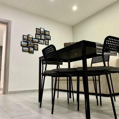 Ferienwohnung Nel Cuore Di Napoli Exterior foto