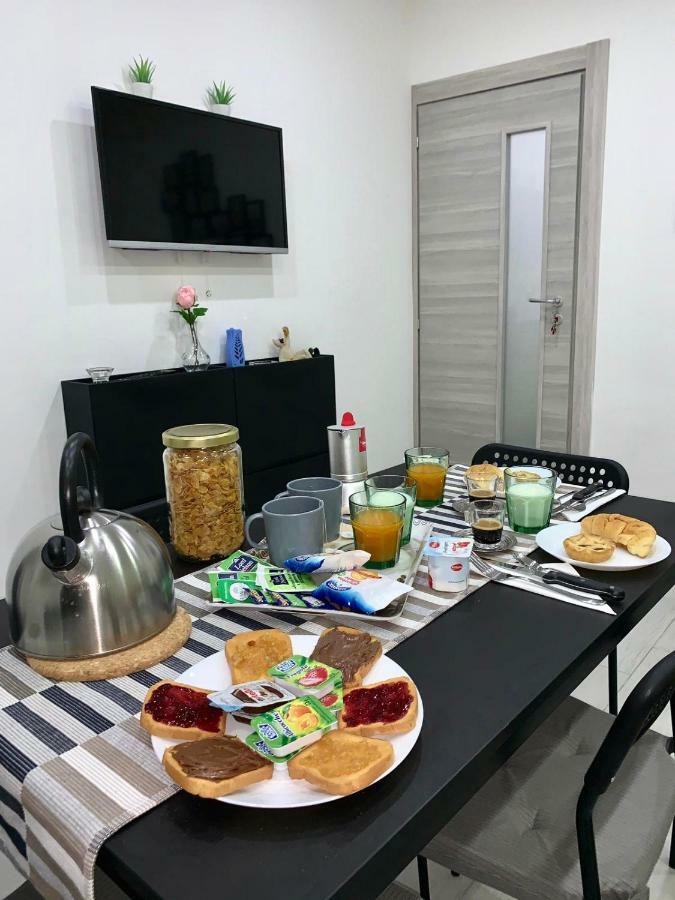 Ferienwohnung Nel Cuore Di Napoli Exterior foto
